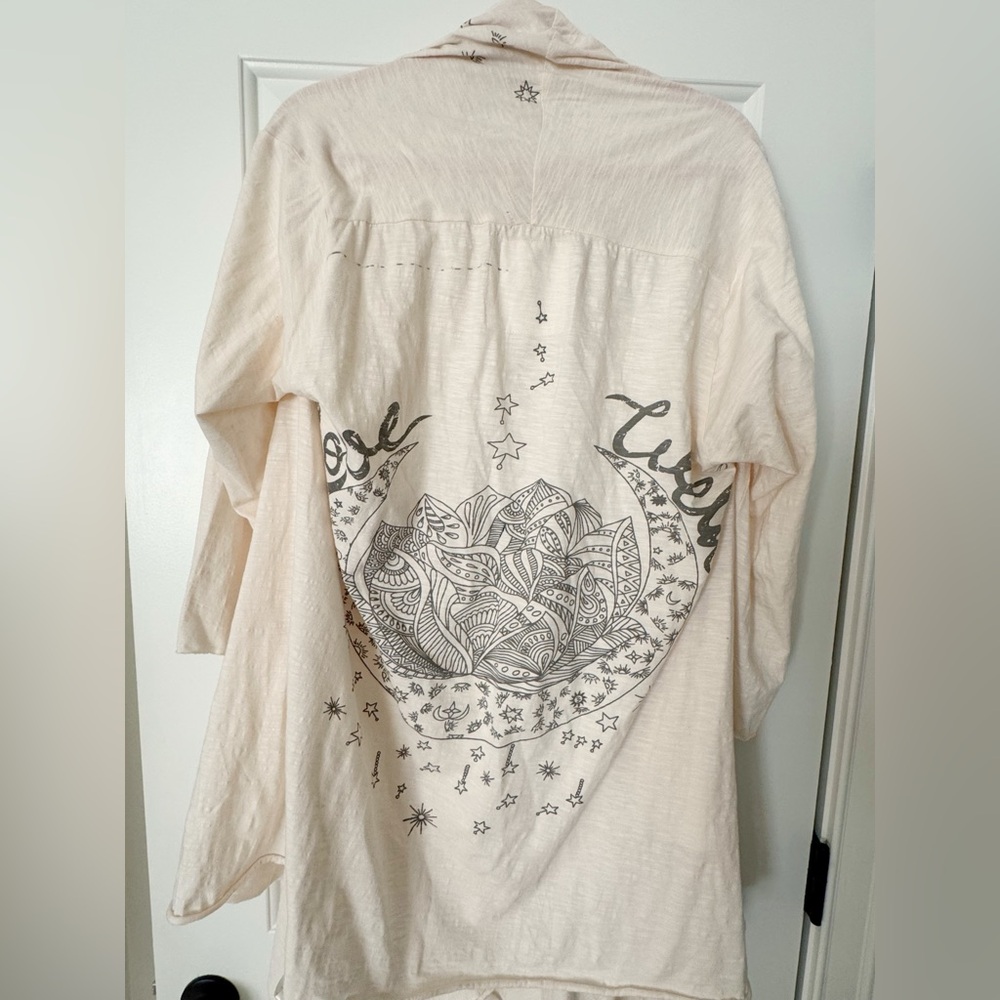 Ivory Yara Jacket by Kyla Seo Comfort small but very oversized